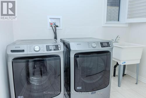 3 Oxford Terrace, St. Thomas, ON - Indoor Photo Showing Laundry Room