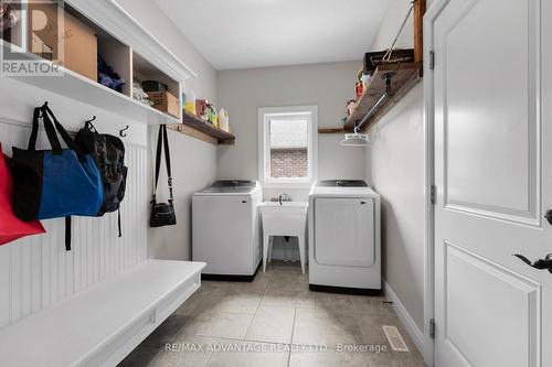 56 Blue Heron Drive, Middlesex Centre, ON - Indoor Photo Showing Laundry Room
