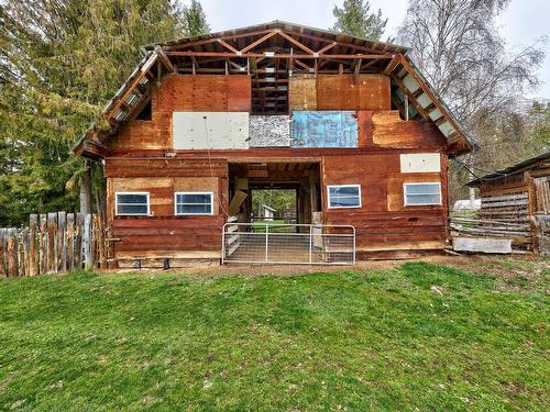 3512 Barriere Lakes Rd, Barriere, BC - Indoor
