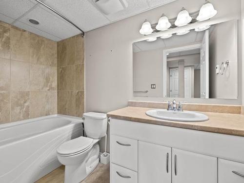 3413 Bank Road, Kamloops, BC - Indoor Photo Showing Bathroom