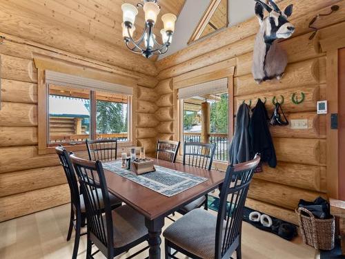 4810 Pine Ridge Way, Logan Lake, BC - Indoor Photo Showing Dining Room