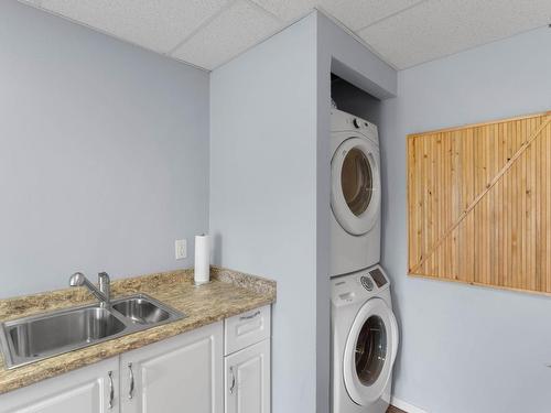 5966 Pringle Road, Kamloops, BC - Indoor Photo Showing Laundry Room