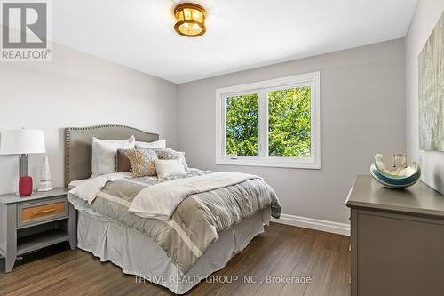1-1061 Eagletrace Drive, London, ON - Indoor Photo Showing Bedroom