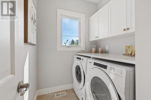 1-1061 Eagletrace Drive, London, ON - Indoor Photo Showing Laundry Room