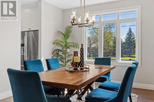 1-1061 Eagletrace Drive, London, ON - Indoor Photo Showing Dining Room