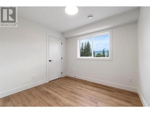 981 12 Street Se Unit# 26, Salmon Arm, BC - Indoor Photo Showing Other Room