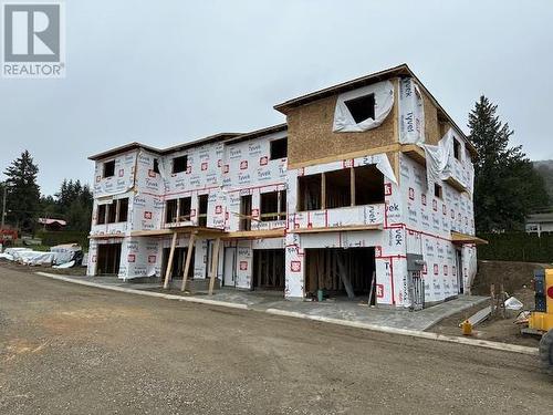 981 12 Street Se Unit# 26, Salmon Arm, BC - Outdoor With Facade