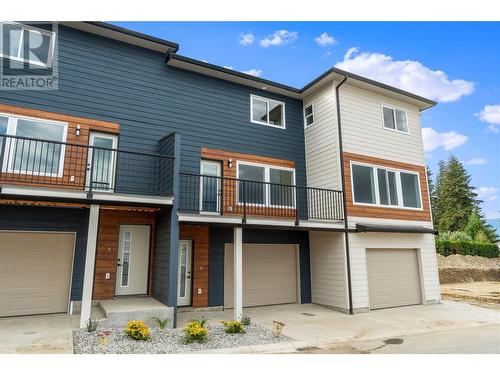 981 12 Street Se Unit# 22, Salmon Arm, BC - Outdoor