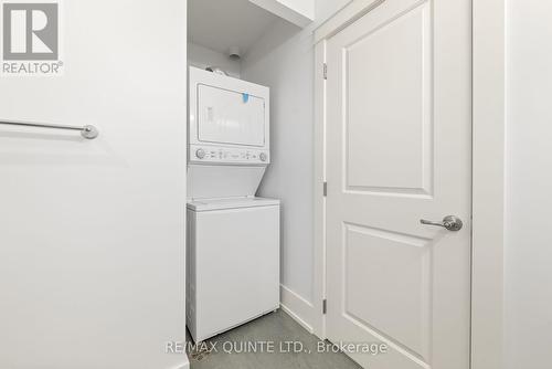 306 - 17 Cleave Avenue, Prince Edward County, ON - Indoor Photo Showing Laundry Room