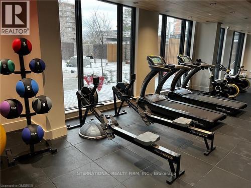 1003 - 21 Park Street E, Mississauga, ON - Indoor Photo Showing Gym Room