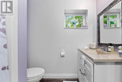 64 Bridge Street E, Bancroft, ON - Indoor Photo Showing Bathroom