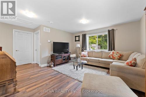 64 Bridge Street E, Bancroft, ON - Indoor Photo Showing Living Room