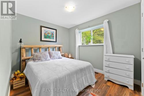 64 Bridge Street E, Bancroft, ON - Indoor Photo Showing Bedroom