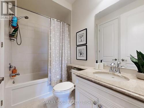 58 Hoey Crescent, Oakville, ON - Indoor Photo Showing Bathroom