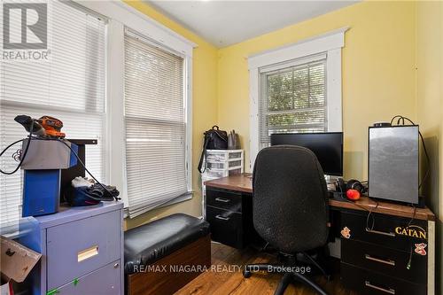 4073 Carroll Avenue, Niagara Falls, ON - Indoor Photo Showing Office