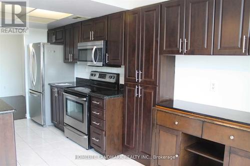 410 - 30 Thunder Grove, Toronto (Agincourt North), ON - Indoor Photo Showing Kitchen