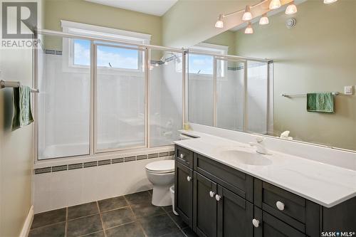 621 Brookhurst Court, Saskatoon, SK - Indoor Photo Showing Bathroom