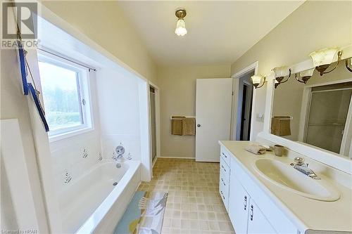 74431 Woodland Drive, Bluewater, ON - Indoor Photo Showing Bathroom