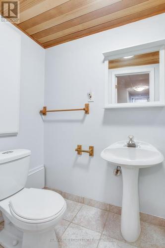 874 Shelborne Street, London, ON - Indoor Photo Showing Bathroom