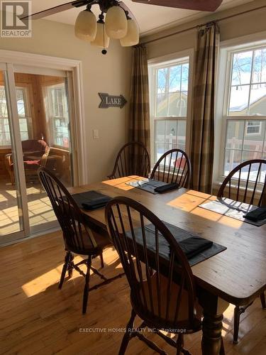 111-8 - 1052 Rat Bay Road, Lake Of Bays, ON - Indoor Photo Showing Dining Room