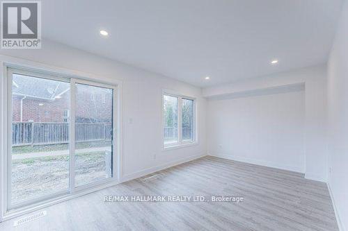 68 Covington Crescent, Whitchurch-Stouffville, ON - Indoor Photo Showing Other Room