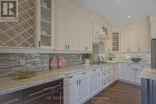 42 Ellisview Road, Georgina, ON - Indoor Photo Showing Kitchen With Upgraded Kitchen