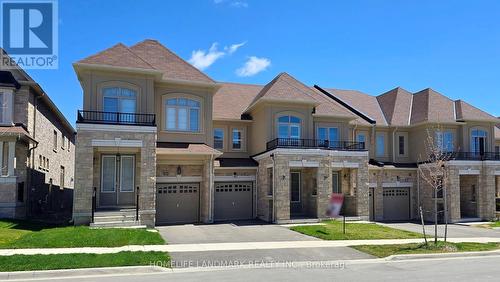 329 Silk Twist Drive, East Gwillimbury, ON - Outdoor With Facade