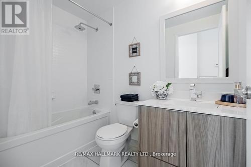 3605 - 56 Annie Craig Drive, Toronto, ON - Indoor Photo Showing Bathroom
