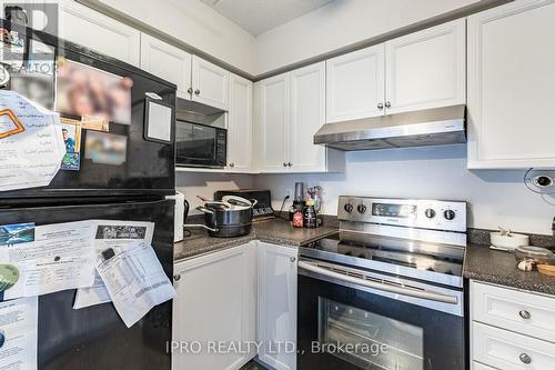 112 - 1471 Maple Avenue, Milton, ON - Indoor Photo Showing Kitchen