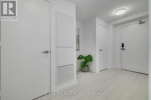 5207 - 3883 Quartz Road, Mississauga, ON - Indoor Photo Showing Other Room