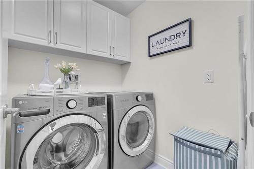 52 Forest Ridge Avenue, Waterdown, ON - Indoor Photo Showing Laundry Room