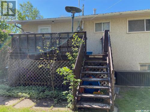 327 4Th Avenue W, Shaunavon, SK - Outdoor