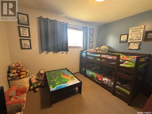 327 4Th Avenue W, Shaunavon, SK - Indoor