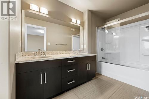 254 4002 Sandhill Crescent, Regina, SK - Indoor Photo Showing Bathroom
