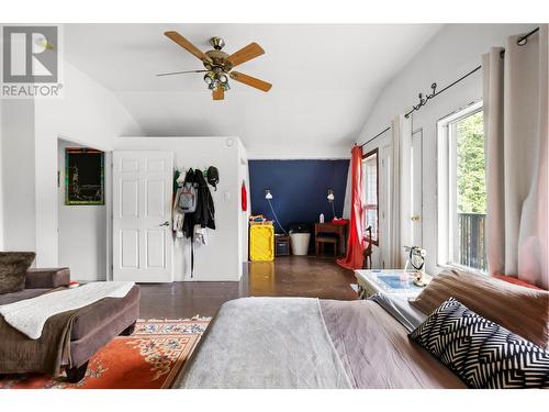 426 Aspen Road, Riondel, BC - Indoor Photo Showing Bedroom