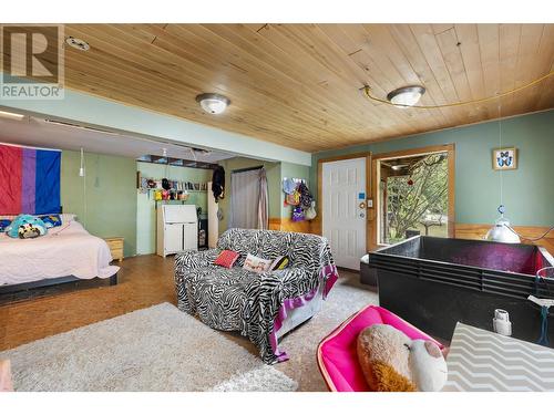 426 Aspen Road, Riondel, BC - Indoor Photo Showing Bedroom