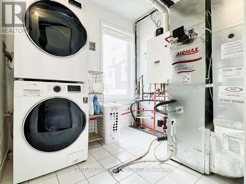 512 - 1711 Pure Springs Boulevard, Pickering, ON - Indoor Photo Showing Laundry Room