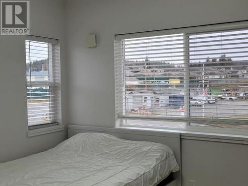 401-7175 Duncan Street, Powell River, BC - Indoor Photo Showing Bedroom