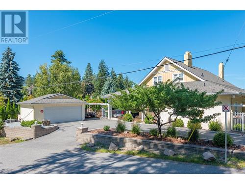 9739 Delcliffe Road, Vernon, BC - Outdoor