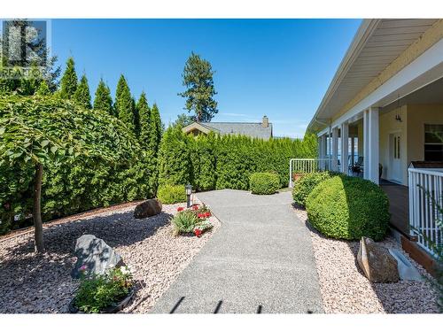 9739 Delcliffe Road, Vernon, BC - Outdoor