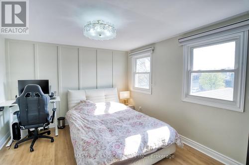 87 Lund Street, Richmond Hill, ON - Indoor Photo Showing Bedroom