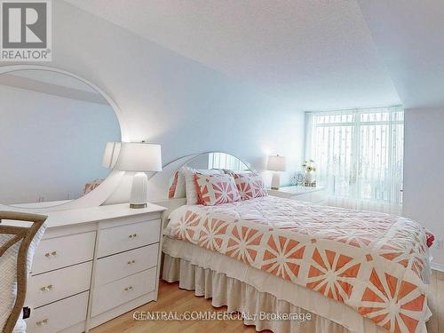 2108 - 8 Hillcrest Avenue, Toronto, ON - Indoor Photo Showing Bedroom