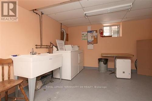 E - 536 Huron Street, Toronto, ON - Indoor Photo Showing Laundry Room
