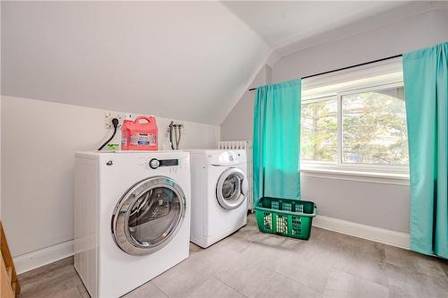 unit 3 laundry and 2 pc bath on 3rd level - 492 Locust Street, Burlington, ON - Indoor Photo Showing Laundry Room