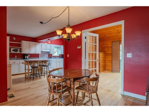 1189 Columbia Avenue, Trail, BC - Indoor Photo Showing Dining Room