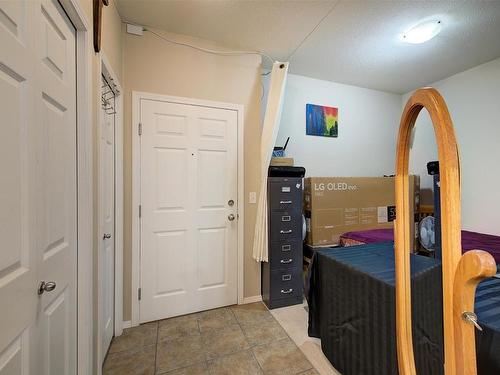 1105-1875 Country Club Drive, Kelowna, BC - Indoor Photo Showing Other Room