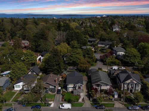 935 Cowichan St, Victoria, BC - Outdoor With View