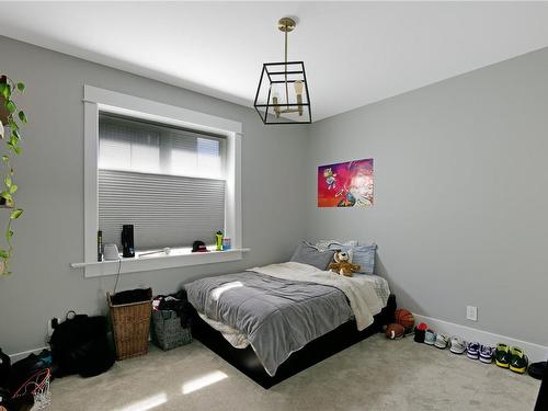 935 Cowichan St, Victoria, BC - Indoor Photo Showing Bedroom