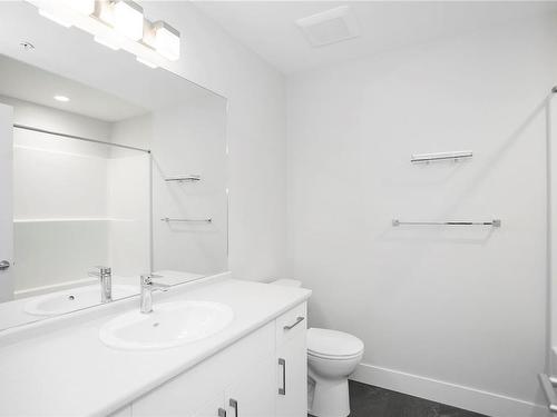 207-6544 Metral Dr, Nanaimo, BC - Indoor Photo Showing Bathroom