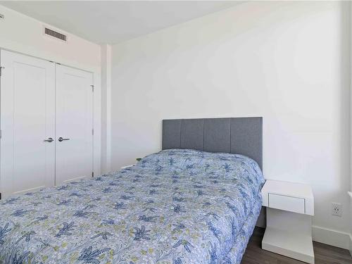 1604-777 Herald St, Victoria, BC - Indoor Photo Showing Bedroom